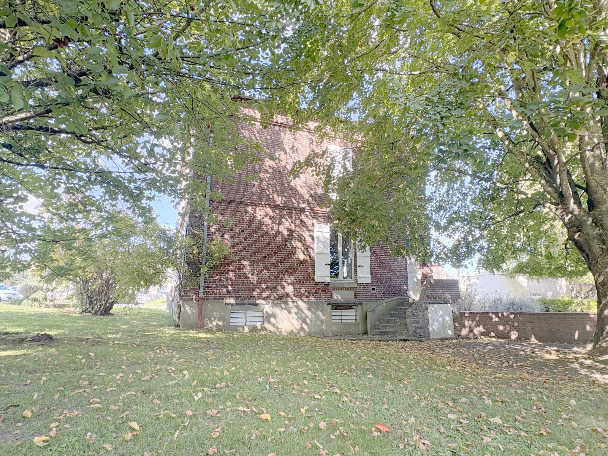 Ancienne bâtiment communal, idéal investisseur !