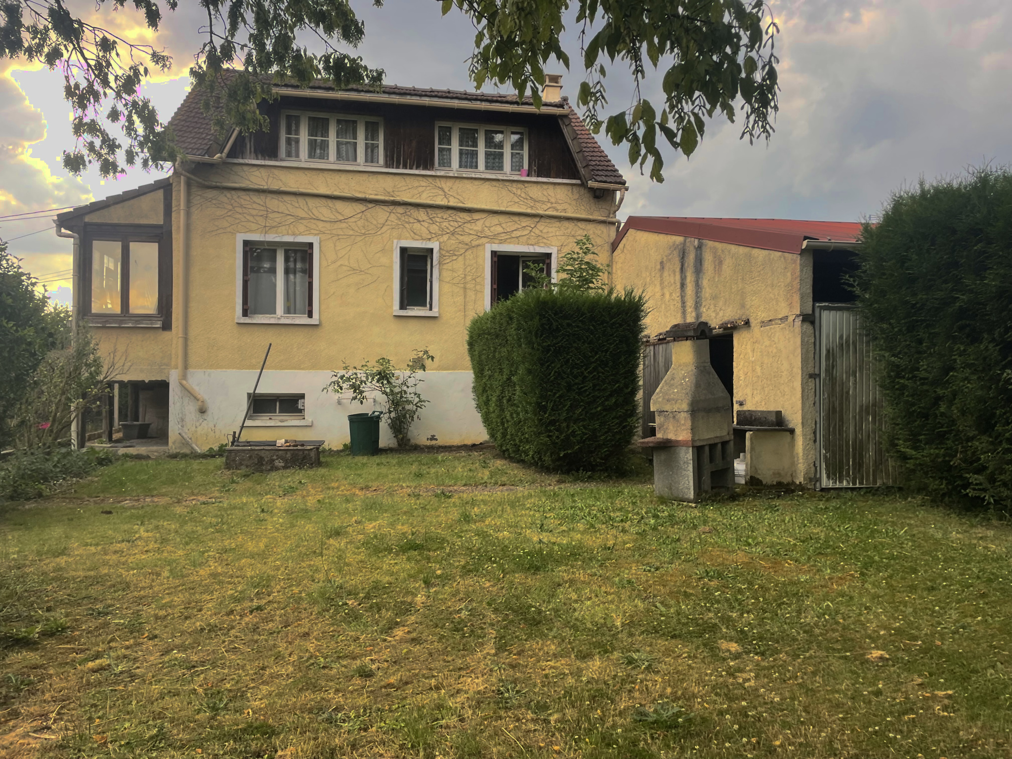 Maison vivable de plain pied 4 chambres avec sous sol
