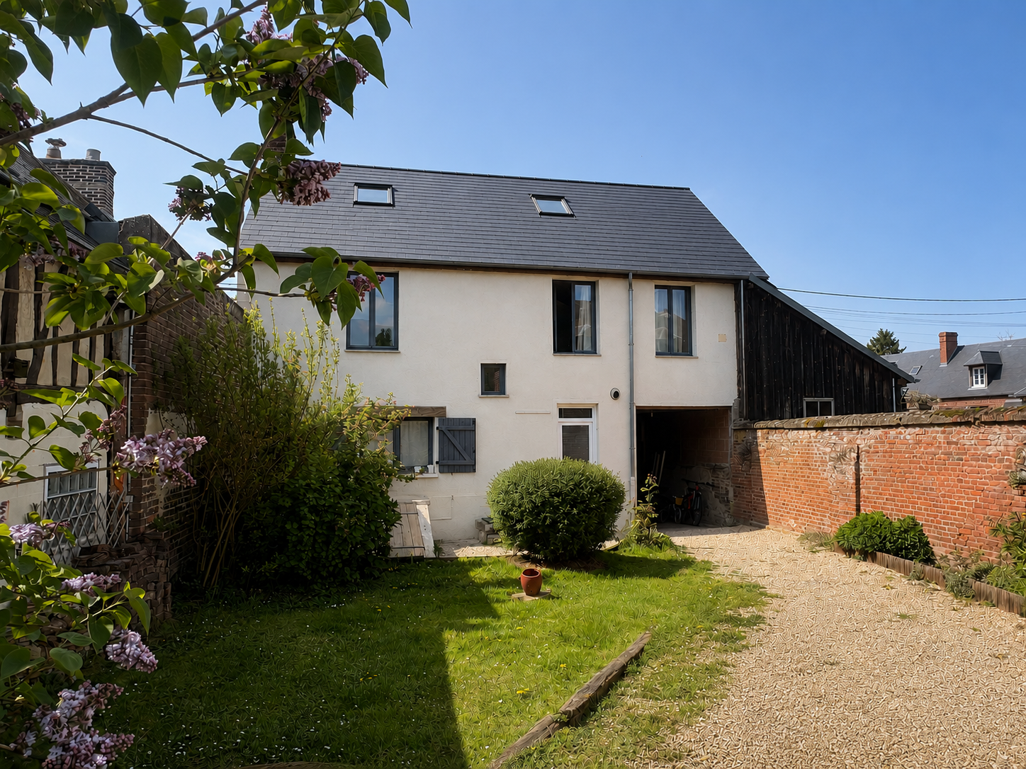 Une EXCLUSIVITÉ Capron Immobilier ! Maison familiale de 5 pièces